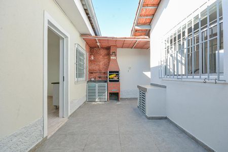 Casa para alugar com 180m², 4 quartos e 2 vagasQuintal