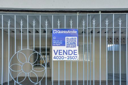 Casa para alugar com 180m², 4 quartos e 2 vagasFachada
