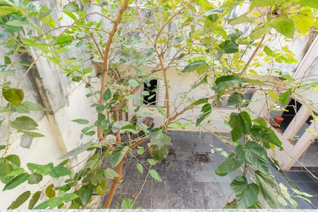 Vista Quarto 1 de casa à venda com 4 quartos, 280m² em Vila Miriam, São Paulo