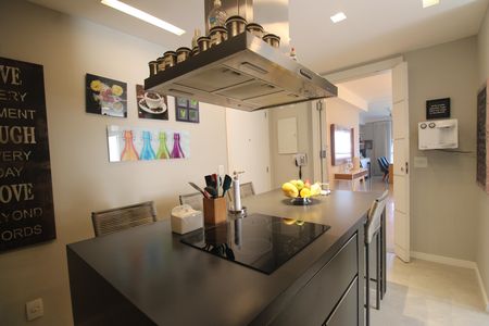 Apartamento à venda com 166m², 4 quartos e 3 vagasCozinha