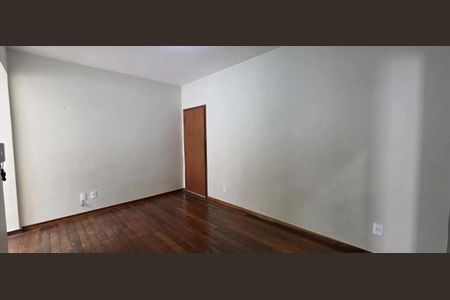 Sala de apartamento para alugar com 3 quartos, 75m² em Buritis, Belo Horizonte