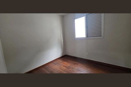 Apartamento para alugar com 75m², 3 quartos e 2 vagas Apartamento para alugar com 75m², 3 quartos e 2 vagasQuarto