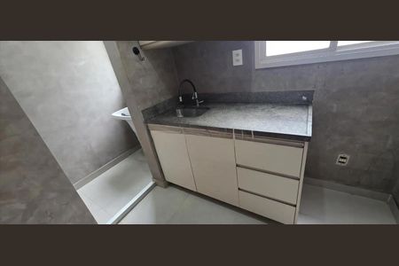 Cozinha de apartamento para alugar com 3 quartos, 75m² em Buritis, Belo Horizonte