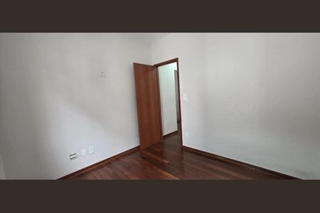 Apartamento para alugar com 75m², 3 quartos e 2 vagas Apartamento para alugar com 75m², 3 quartos e 2 vagasQuarto