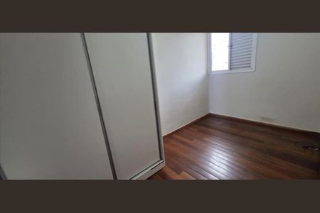 Apartamento para alugar com 75m², 3 quartos e 2 vagas Apartamento para alugar com 75m², 3 quartos e 2 vagasQuarto