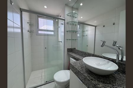 Apartamento para alugar com 49m², 2 quartos e 1 vaga Apartamento para alugar com 49m², 2 quartos e 1 vagaBanheiro