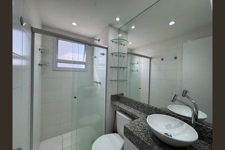Apartamento para alugar com 49m², 2 quartos e 1 vaga Apartamento para alugar com 49m², 2 quartos e 1 vagaBanheiro