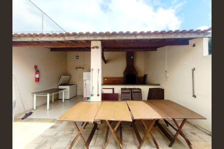 Área externa de apartamento à venda com 2 quartos, 56m² em Quinta da Paineira, São Paulo