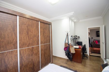 Casa à venda com 366m², 3 quartos e 4 vagas Casa à venda com 366m², 3 quartos e 4 vagasQuarto Suíte 1