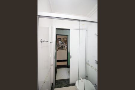 Casa à venda com 366m², 3 quartos e 4 vagas Casa à venda com 366m², 3 quartos e 4 vagasBanheiro Social
