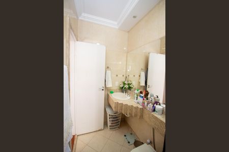 Casa à venda com 366m², 3 quartos e 4 vagas Casa à venda com 366m², 3 quartos e 4 vagasBanheiro da Suíte