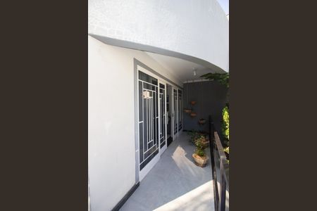 Varanda da Sala de casa à venda com 3 quartos, 366m² em Europa, Contagem