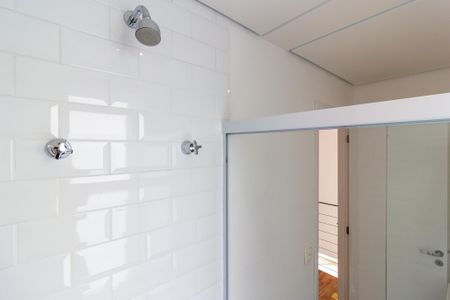 Banheiro de apartamento para alugar com 1 quarto, 95m² em Sumaré, São Paulo