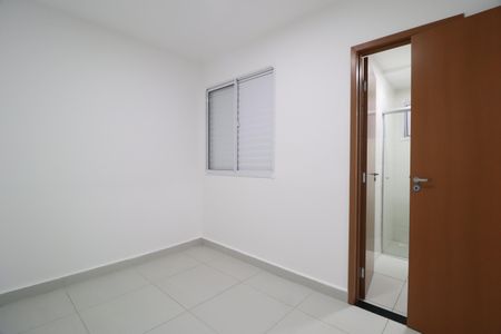 Quarto 1 - Suíte de apartamento para alugar com 2 quartos, 52m² em Novo Mundo, Uberlândia