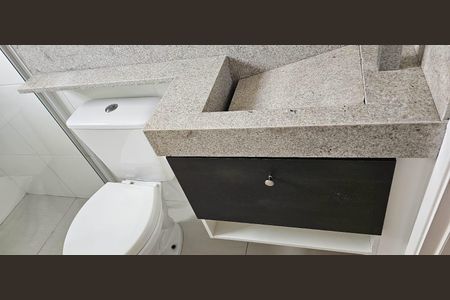 Apartamento para alugar com 56m², 2 quartos e 1 vaga Apartamento para alugar com 56m², 2 quartos e 1 vagaBanheiro