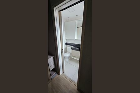 Apartamento para alugar com 56m², 2 quartos e 1 vaga Apartamento para alugar com 56m², 2 quartos e 1 vagaBanheiro