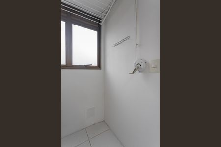 Apartamento para alugar com 77m², 2 quartos e 2 vagasCozinha e Área de Serviço