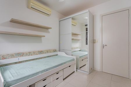 Apartamento para alugar com 77m², 2 quartos e 2 vagasQuarto