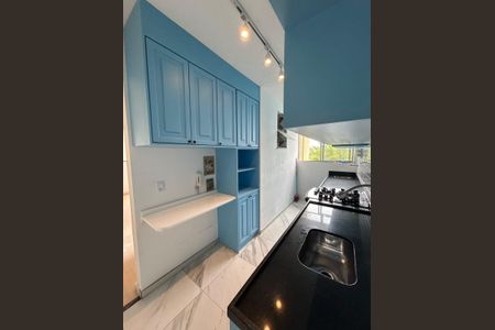 Cozinha de apartamento para alugar com 2 quartos, 48m² em Inhoaíba, Rio de Janeiro