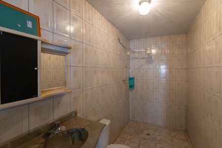 Casa à venda com 203m², 3 quartos e 2 vagas Casa à venda com 203m², 3 quartos e 2 vagasBanheiro 1