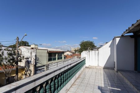 Casa à venda com 203m², 3 quartos e 2 vagas Casa à venda com 203m², 3 quartos e 2 vagasVaranda