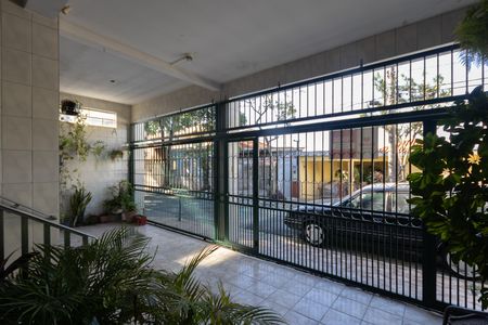 Casa à venda com 203m², 3 quartos e 2 vagas Casa à venda com 203m², 3 quartos e 2 vagasGaragem