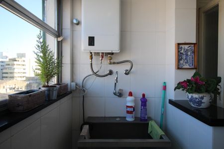 Apartamento à venda com 120m², 3 quartos e 1 vagaÁrea de Serviço