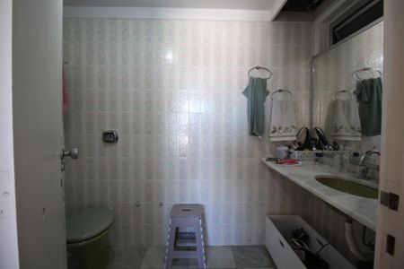 Apartamento à venda com 120m², 3 quartos e 1 vagaBanheiro da Suíte 1