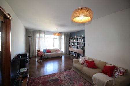 Apartamento à venda com 120m², 3 quartos e 1 vagaSala