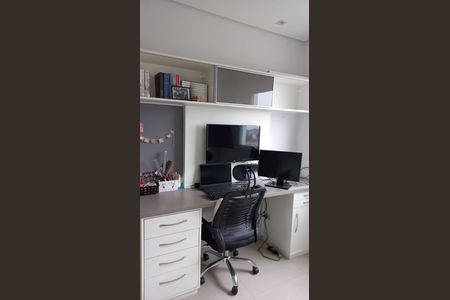 Apartamento à venda com 74m², 3 quartos e 2 vagas Apartamento à venda com 74m², 3 quartos e 2 vagasQuarto