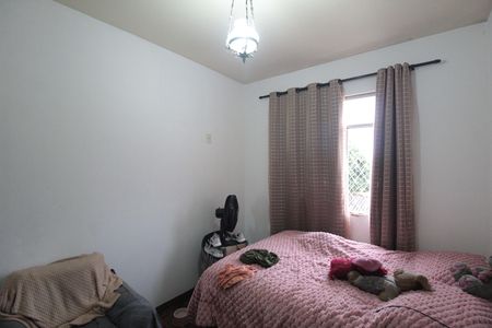 Quarto 1 de apartamento para alugar com 2 quartos, 58m² em Glória, Belo Horizonte