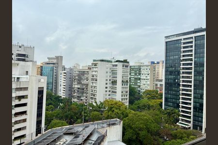 Apartamento à venda com 330m², 3 quartos e 4 vagasVista