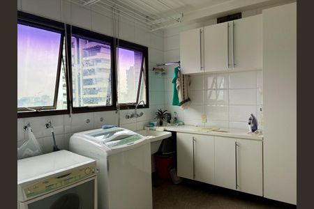 Apartamento à venda com 330m², 3 quartos e 4 vagasÁrea de Serviço