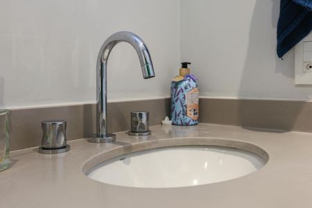 Apartamento à venda com 76m², 2 quartos e 2 vagas Apartamento à venda com 76m², 2 quartos e 2 vagasBanheiro