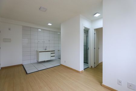 Sala de apartamento para alugar com 2 quartos, 42m² em Vila Plana, São Paulo