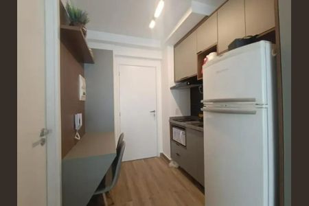 Cozinha de apartamento para alugar com 1 quarto, 25m² em Santo Amaro, São Paulo
