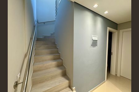 Apartamento para alugar com 92m², 3 quartos e 1 vaga Apartamento para alugar com 92m², 3 quartos e 1 vagaCorredor