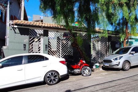 Casa para alugar com 45m², 2 quartos e sem vaga Casa para alugar com 45m², 2 quartos e sem vagaFachada + placa