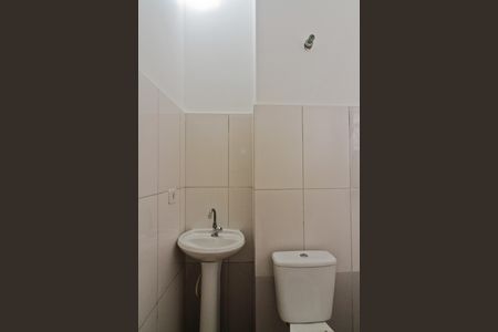 Casa para alugar com 45m², 2 quartos e sem vaga Casa para alugar com 45m², 2 quartos e sem vagaBanheiro
