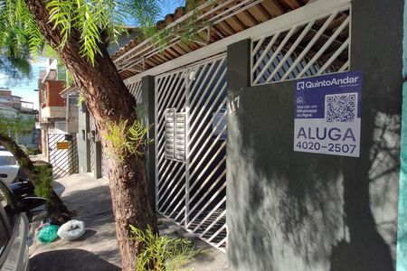 Casa para alugar com 45m², 2 quartos e sem vaga Casa para alugar com 45m², 2 quartos e sem vagaFachada + placa