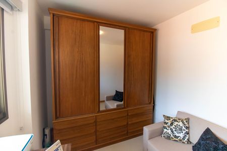 Apartamento à venda com 70m², 2 quartos e 1 vaga Apartamento à venda com 70m², 2 quartos e 1 vagaQuarto
