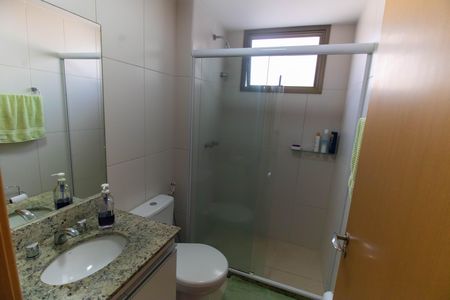 Apartamento à venda com 70m², 2 quartos e 1 vaga Apartamento à venda com 70m², 2 quartos e 1 vagaBanheiro Social