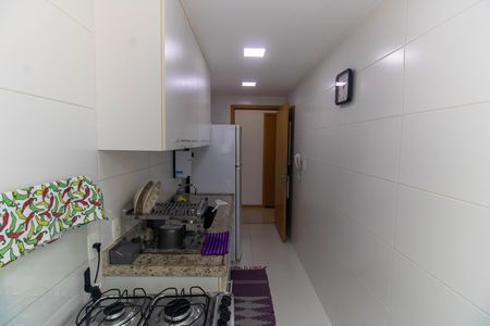 Apartamento à venda com 70m², 2 quartos e 1 vaga Apartamento à venda com 70m², 2 quartos e 1 vagaCozinha e Área de Serviço