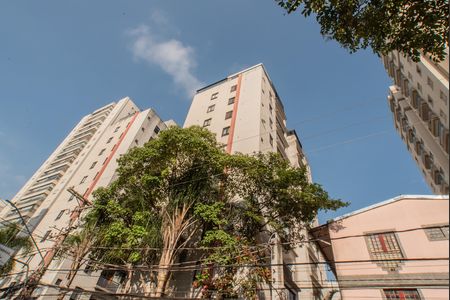 Apartamento à venda com 50m², 2 quartos e 1 vaga Apartamento à venda com 50m², 2 quartos e 1 vagaFachada
