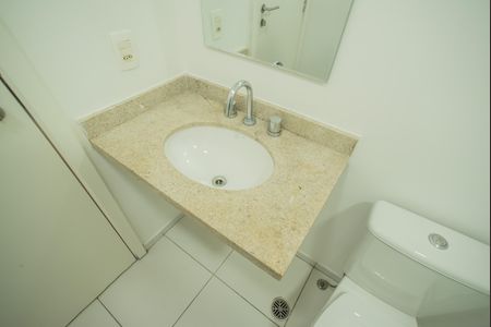 Apartamento à venda com 50m², 2 quartos e 1 vaga Apartamento à venda com 50m², 2 quartos e 1 vagaBanheiro da Suíte