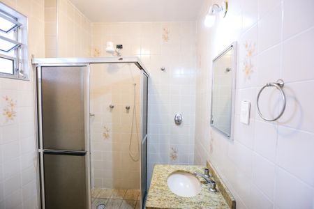 Casa à venda com 280m², 3 quartos e 1 vaga Casa à venda com 280m², 3 quartos e 1 vagaBanheiro- Casa 2