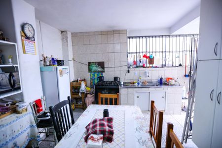 Casa à venda com 280m², 3 quartos e 1 vaga Casa à venda com 280m², 3 quartos e 1 vagaCozinha - Casa 1