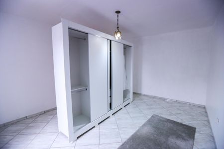 Casa à venda com 280m², 3 quartos e 1 vaga Casa à venda com 280m², 3 quartos e 1 vagaQuarto- Casa 2