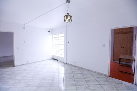 Casa à venda com 280m², 3 quartos e 1 vaga Casa à venda com 280m², 3 quartos e 1 vagaSala- Casa 2