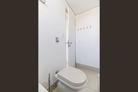 Casa de condomínio à venda com 61m², 2 quartos e 1 vagaBanheiro da Suíte